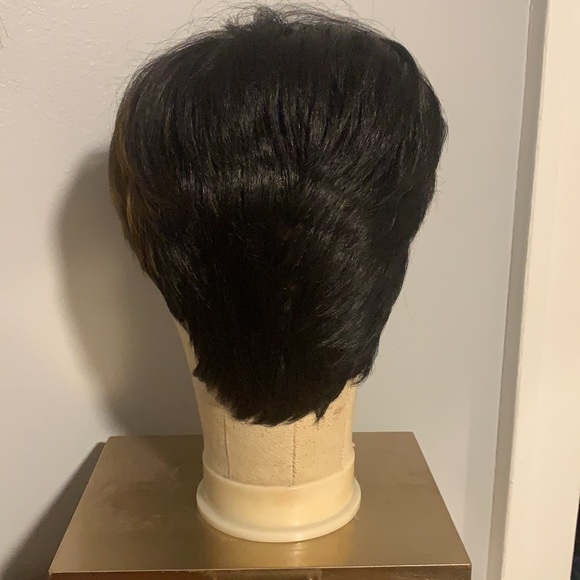 Model Model Wig - Picture 3 of 4